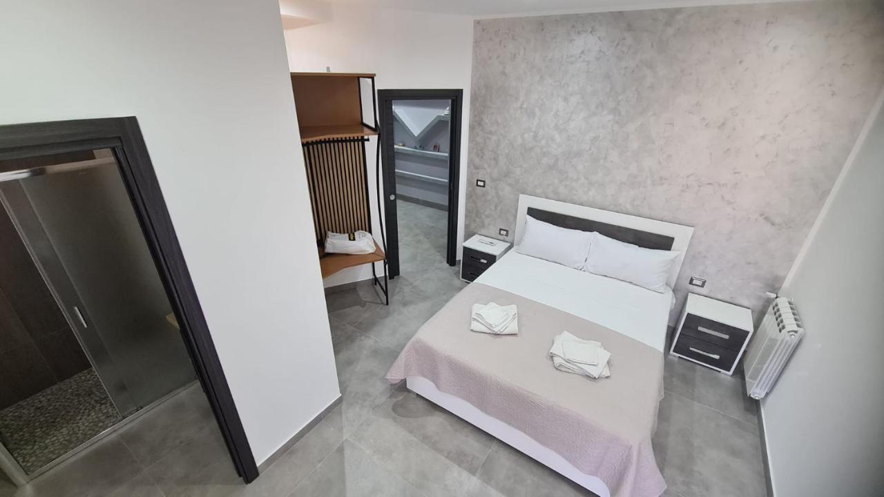 Bed and Breakfast Casa Veneziano Мессина Экстерьер фото